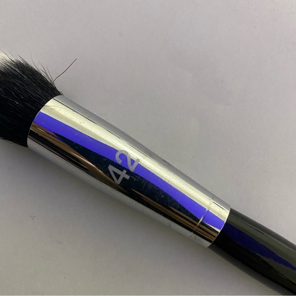 SEPHORA #42 brush for pro small stippling - Picture 5 of 5